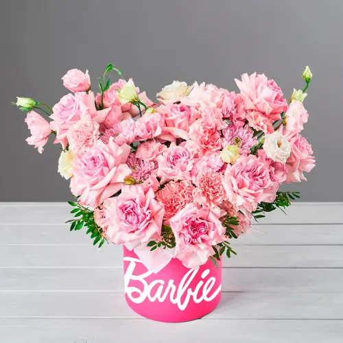 Композиция "Barbie" из розовых роз, гвоздик и эустомы