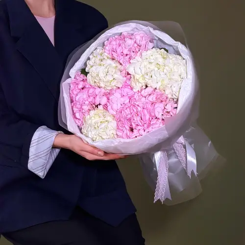 Букет нежных гортензий (M)